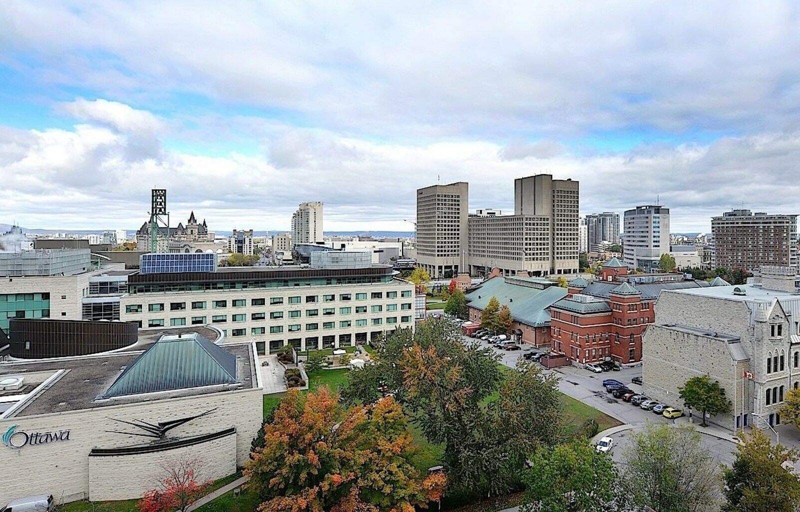 Ottawa Embassy Hotel & Suites Eksteriør bilde