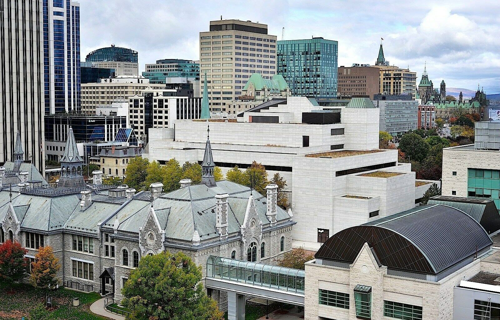 Ottawa Embassy Hotel & Suites Eksteriør bilde