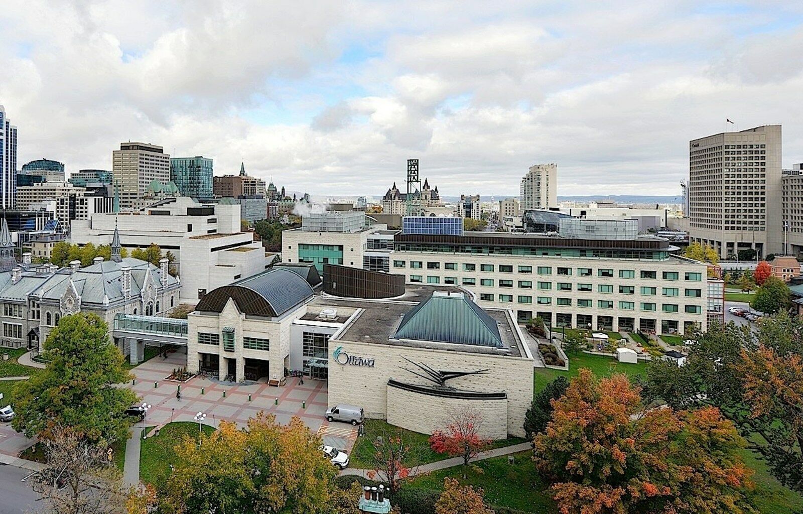 Ottawa Embassy Hotel & Suites Eksteriør bilde