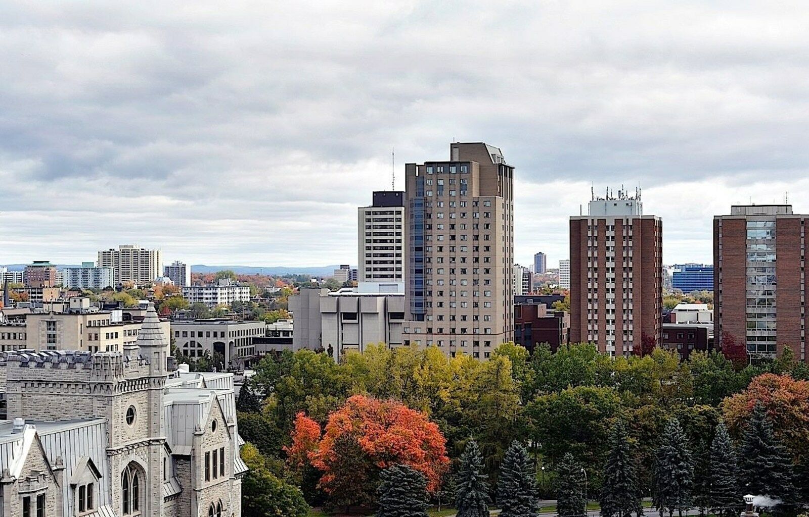 Ottawa Embassy Hotel & Suites Eksteriør bilde